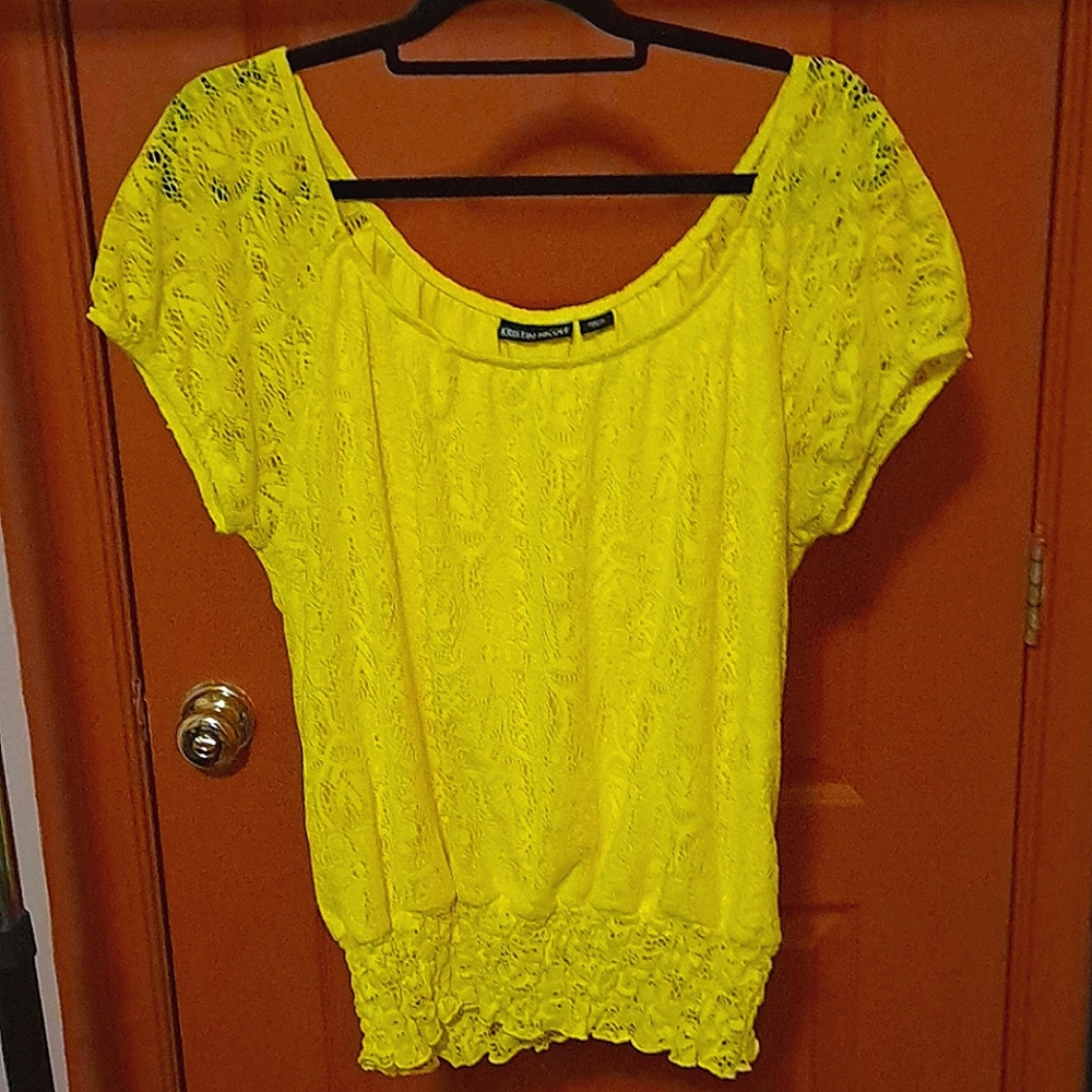 Brand:Kristin Nicole (Yellow Blouse)
